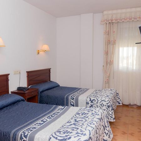 ויידנגוס דל פארמו Hotel Avenida III חדר תמונה