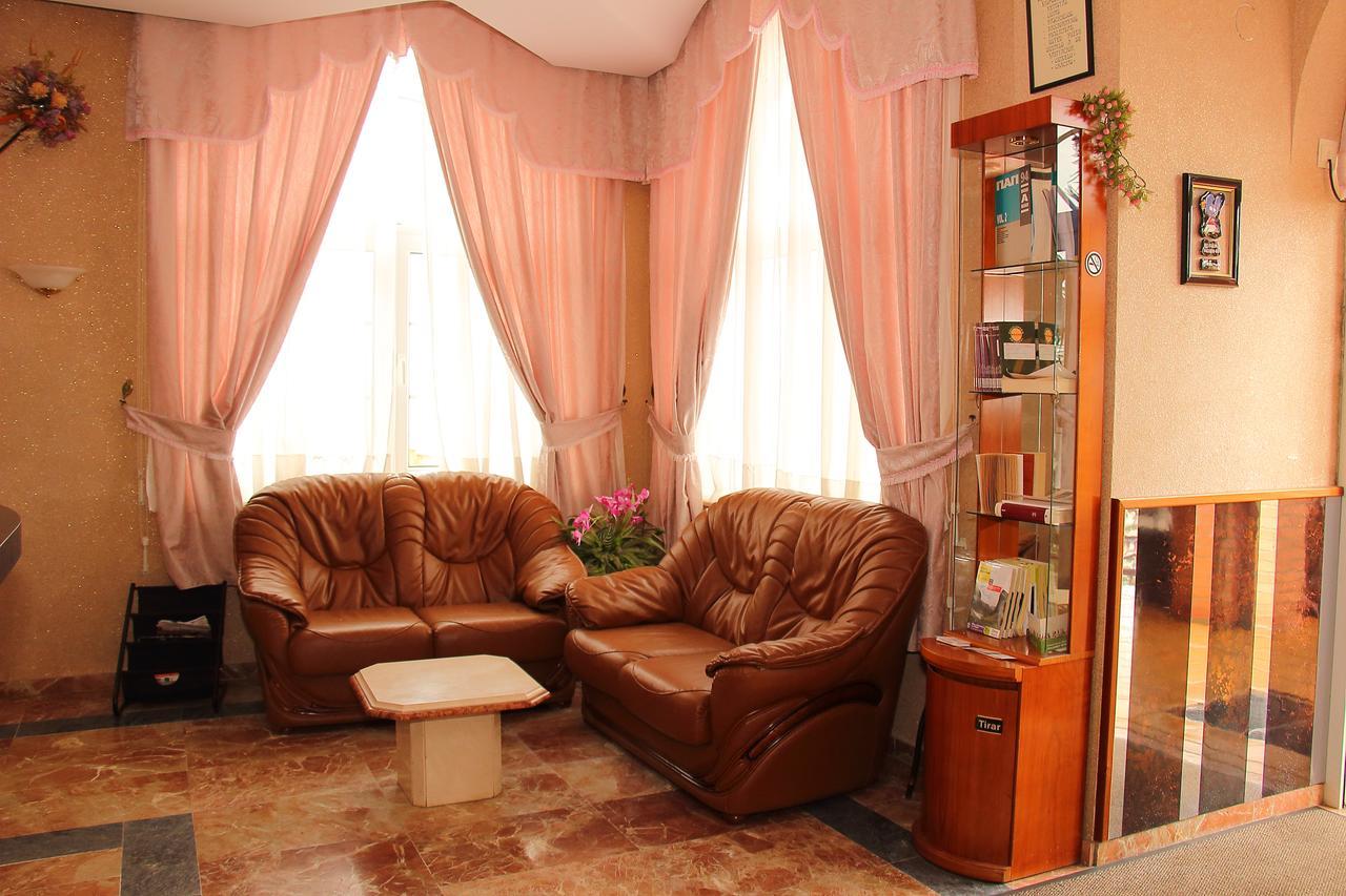 ויידנגוס דל פארמו Hotel Avenida III מראה חיצוני תמונה