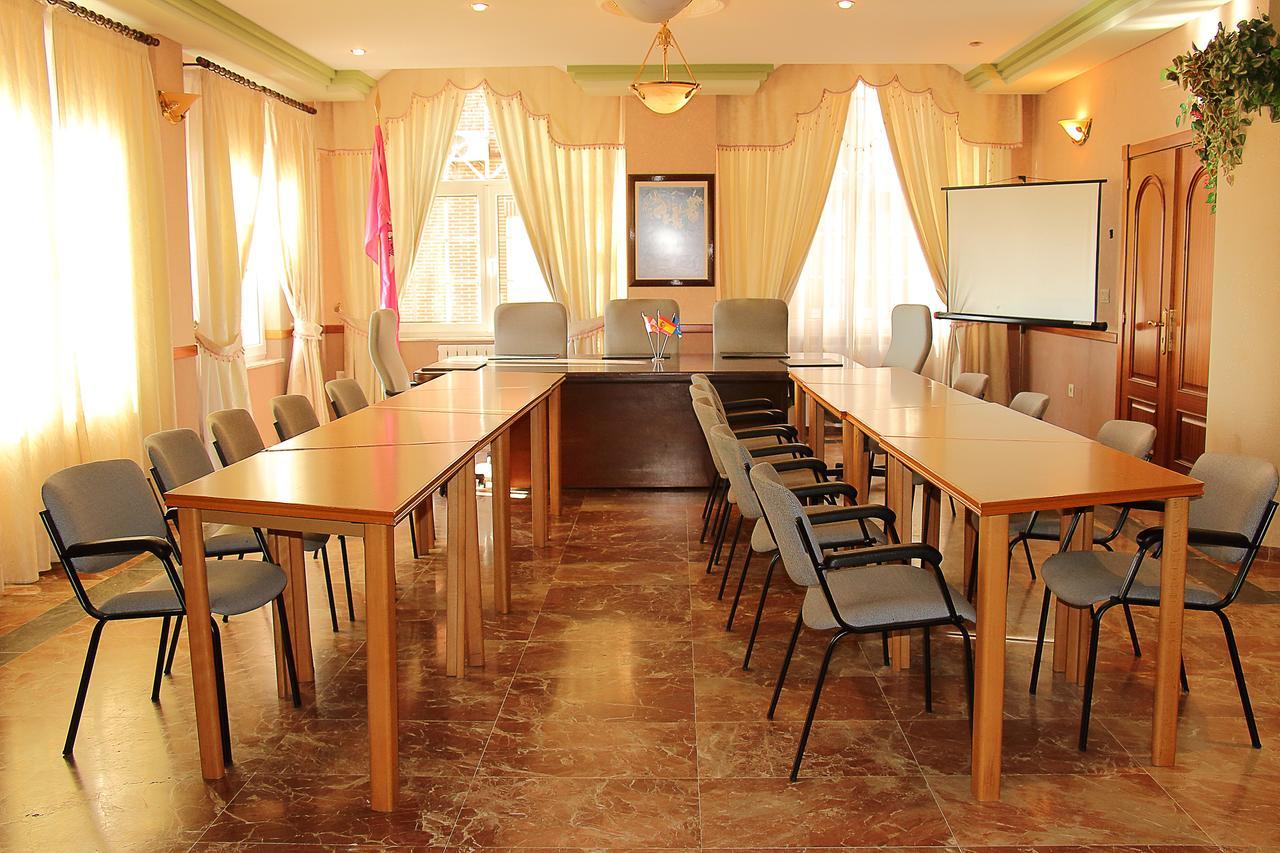 ויידנגוס דל פארמו Hotel Avenida III מראה חיצוני תמונה