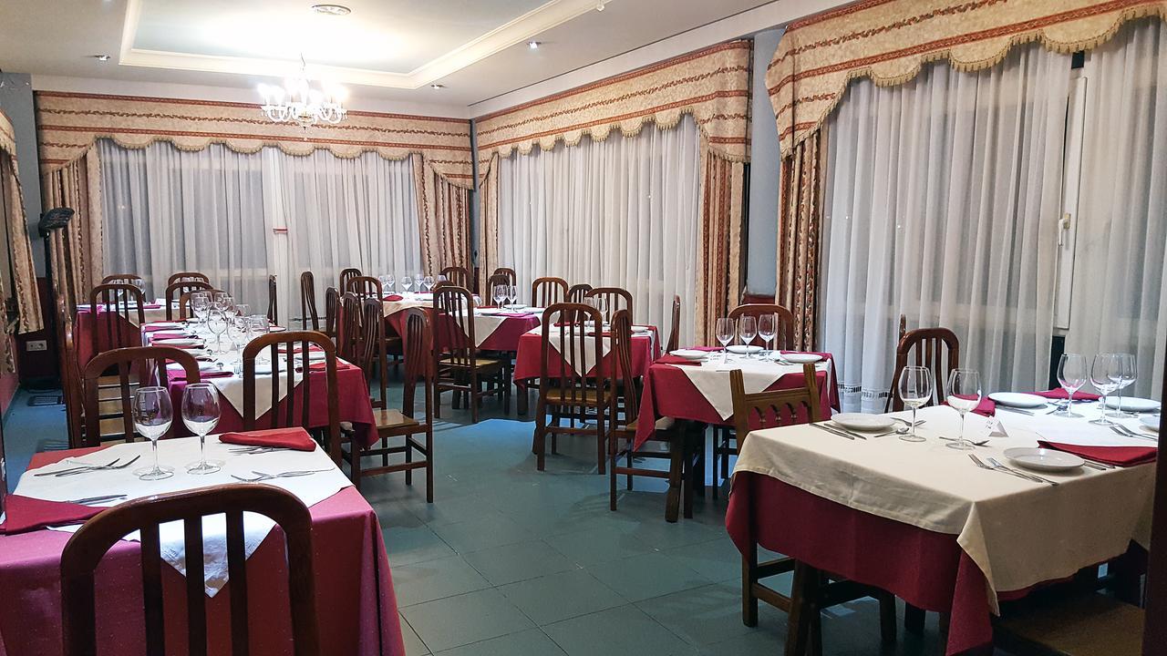 ויידנגוס דל פארמו Hotel Avenida III מראה חיצוני תמונה